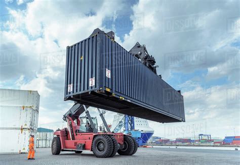 will a mini excavator lift a shipping container|can 13 ton lift a container.